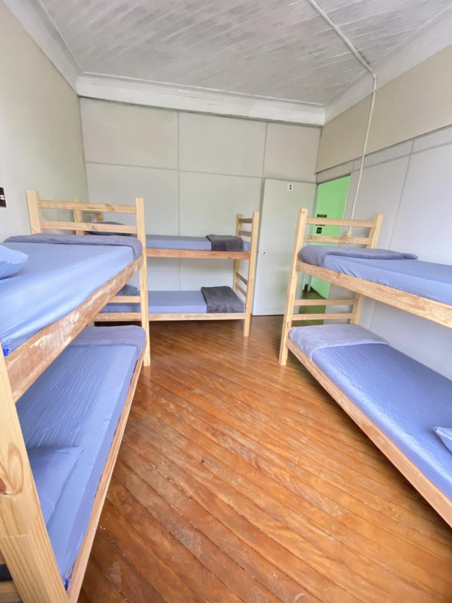 Hostel Da Vila 013 Сантос Екстериор снимка